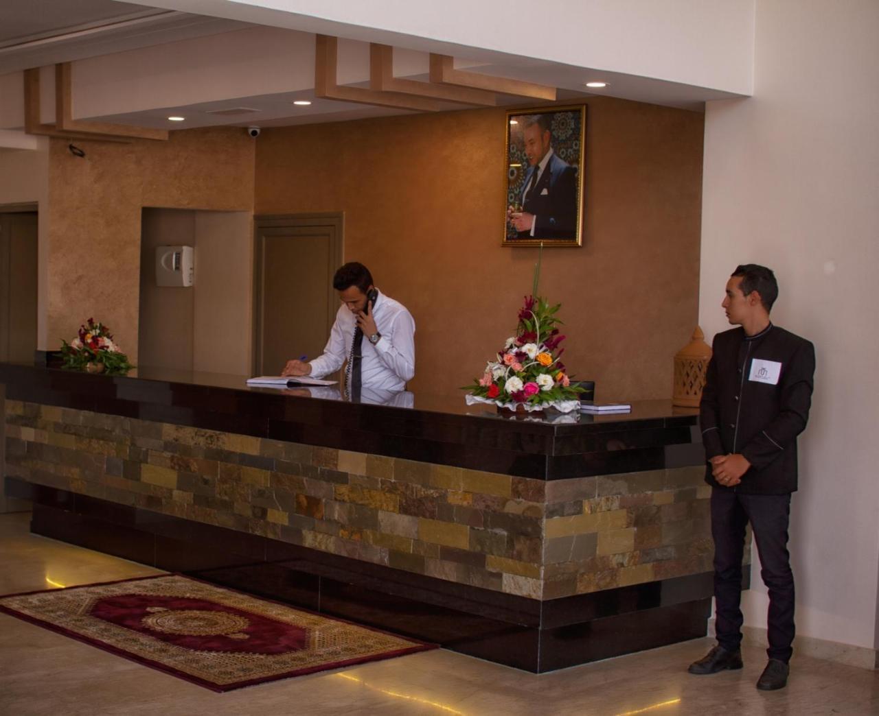 Hotel Al Mamoun Insgane Εξωτερικό φωτογραφία